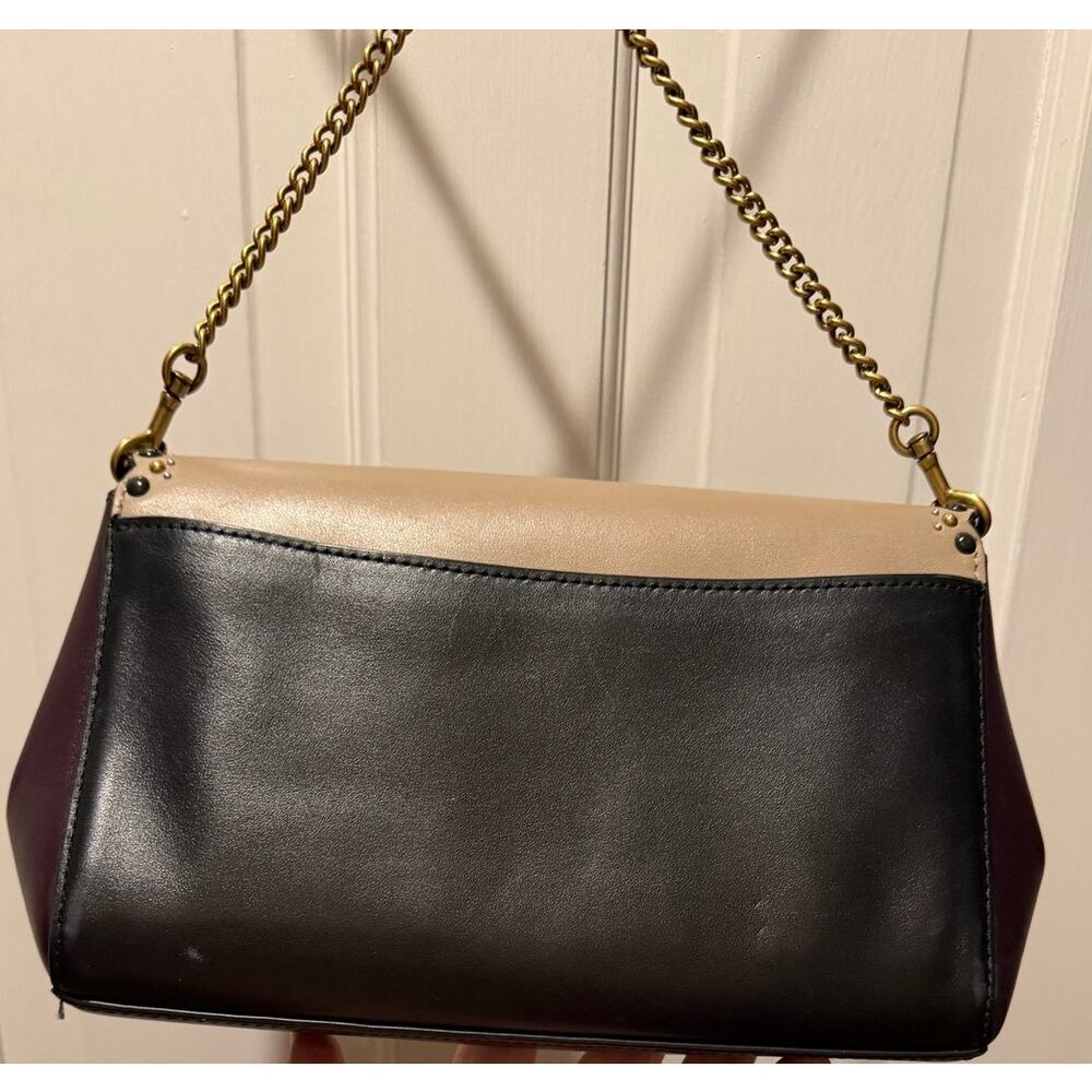 Luxurious 2019 Coach Alexa bag with a scalloped flap and studs in color block - Picture 8 of 8